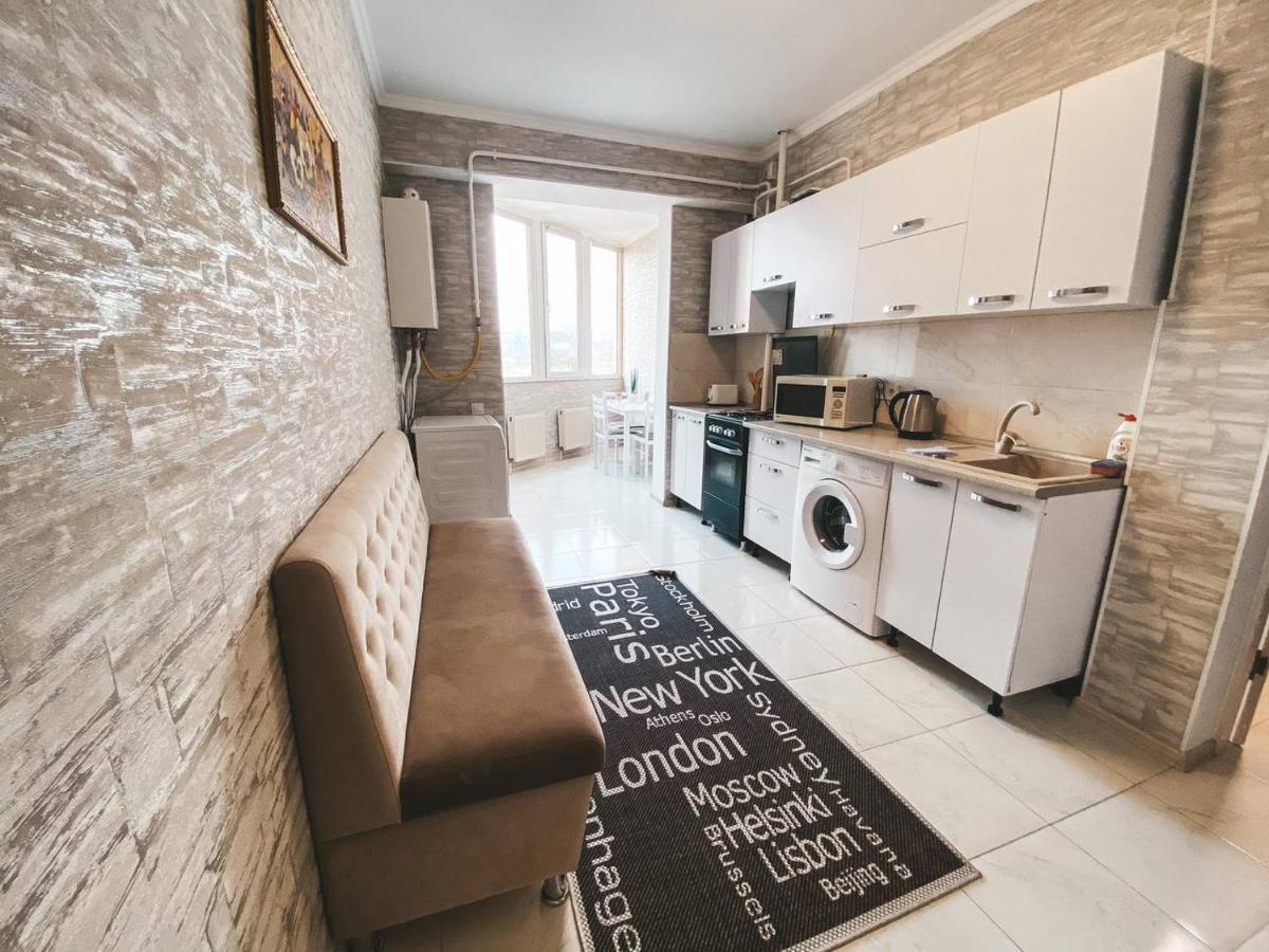 צ'יסינאו Luxury Sky Apartment מראה חיצוני תמונה